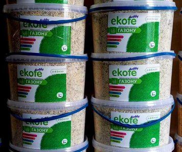 Добриво для газону Ekote 4-5 міс 5кг NPK 26+05+11 Мінеральне добриво тривалої дії в гранулах 102365 фото